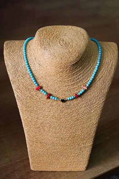 EUROMODA Heart Design Turquoise Beaded Gold Color Necklace