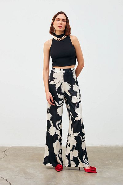 Sateen Crop Μπλούζα με Αξεσουάρ Αλυσίδας - Μαύρο