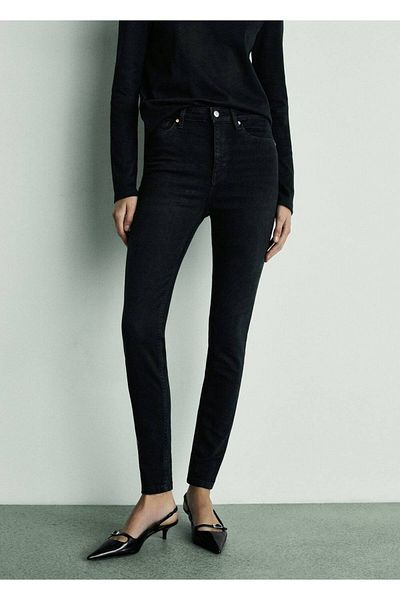 MANGO Woman Skinny-Jeans mit hoher Taille