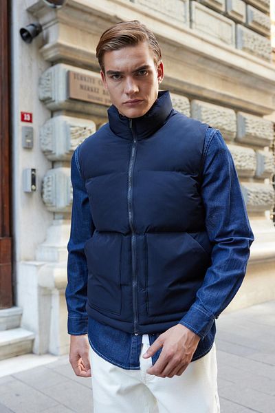 Danger Men's Padded Inflatable Vest Navy Blue