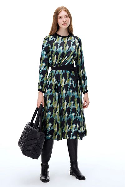 Perspective Bladders Comfortable Fit Above Knee Fitted Sleeve Crew Neck Multicolor Dress