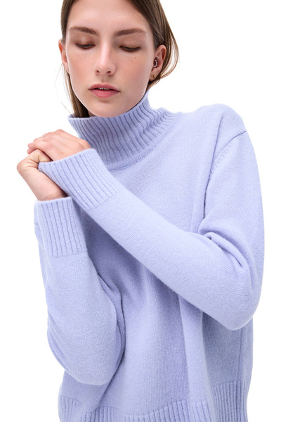 Perspective Трикотажний светр, зручний крій, стандартний розмір, низькі рукави, прямий комір, блакитний колір