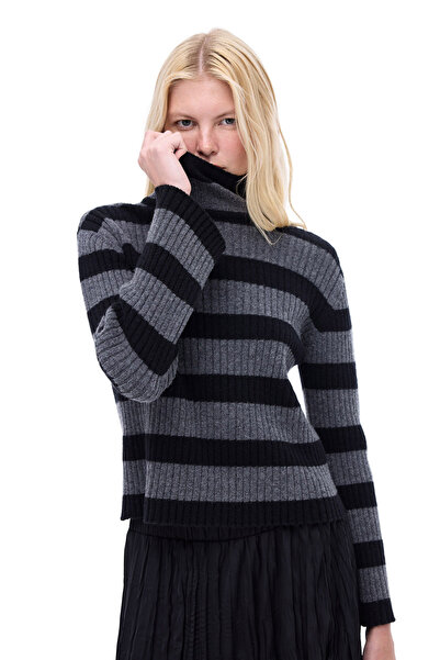 Perspective Knitwear Comfortable Fit Striped Pattern Standard Size Low Sleeve Turtleneck Black Gray Sweater