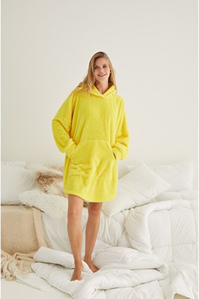 Lunaberry Pijama galbenă de pluș cu glugă peste genunchi - confortabilă/caldă, ideală pentru vreme rece