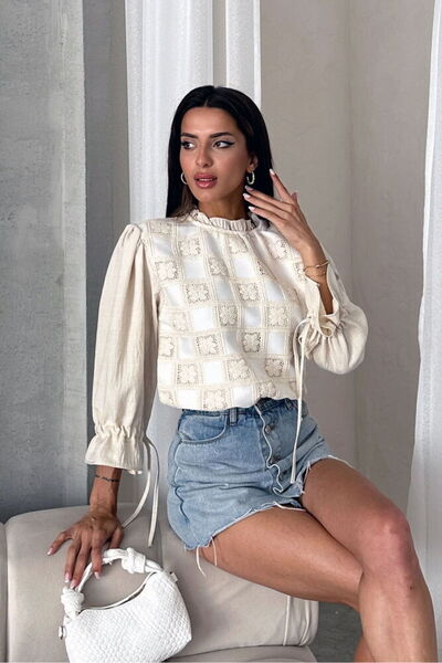 VERYMODA Πέτρινη Κρεμ Μπλούζα με Δαντέλα και Λεπτομέρειες |   F1693