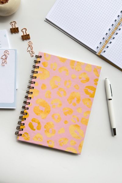 Martius Art Pink Gold Leopard Pattern A5 15X21 cm Hard Cover Spiral Line Notepad for School