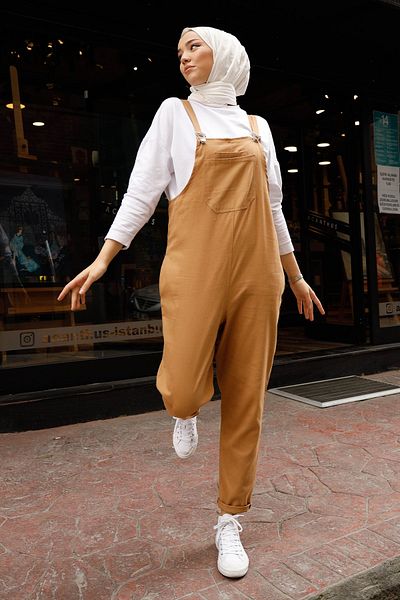 InStyle سالوبيت ليندي - تان