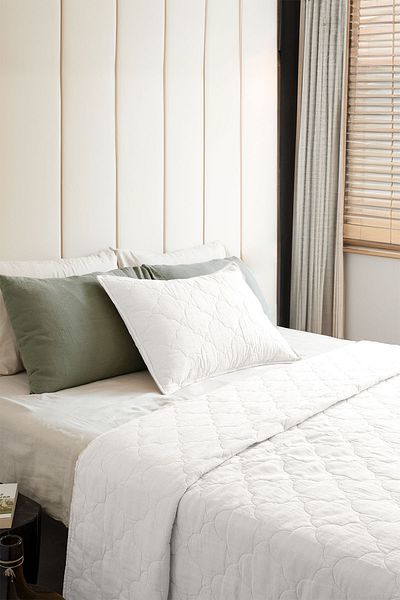 Barine Serenity Linen Quilted Bedspread Set White 240X260
