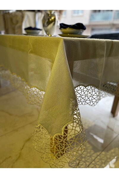 Ceki Home Angles Table Cloth Set