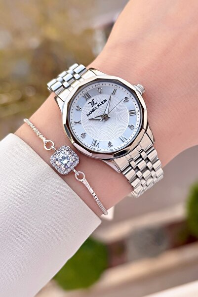 Daniel Klein Gri Renk Ayarlanabilir Kordonlu Garantili Kadın Kol Saati ve Bil...