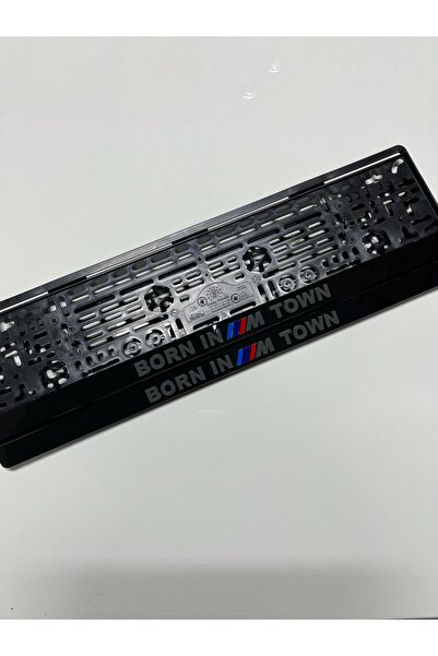 Barcode Works BORN IN M TOWN TAKMATİK PLAKALIK