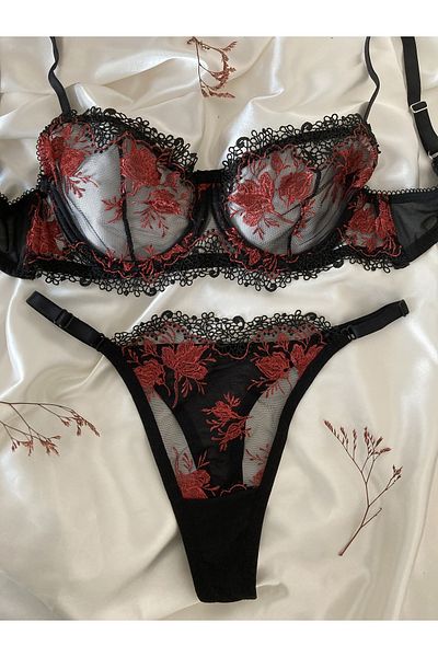 ARONA Underwire Embroidery Floral Patterned Bra Set