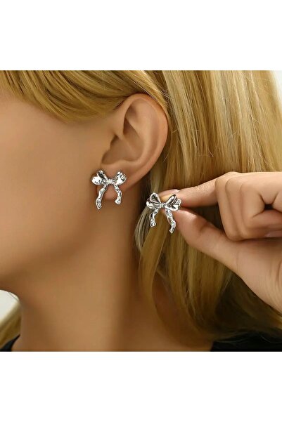 Ervalina Şık Fiyonklu Tasarım Küpe