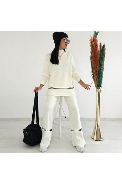 Altı Üstü Butik Set dublu de tricotaje cu dungi laterale