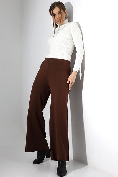 Devinka Pantaloni de tricotaj de damă maro cu talie elastică