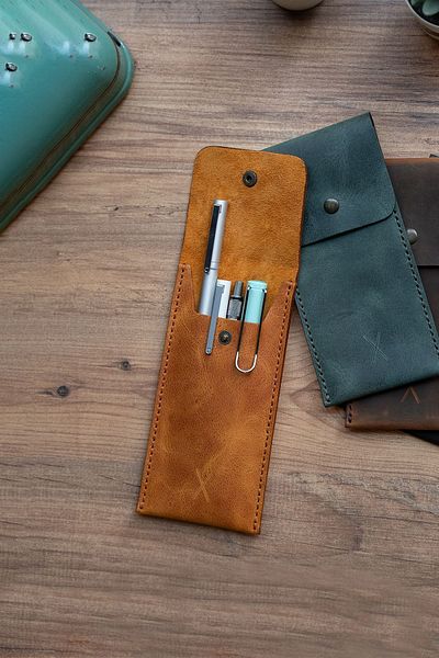 minimal X design Suport pentru stilou din piele Minimal X - Camel - Piele reală și lucrat manual - Design minimalist