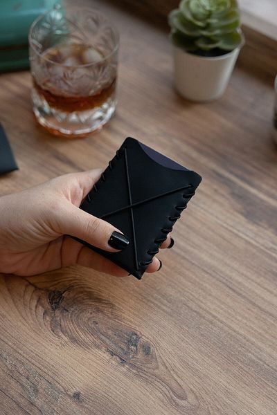 minimal X design حامل بطاقات Minimal X V1 - أسود مترب