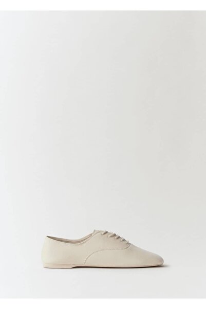 MANGO Woman Bağcıklı deri ayakkabı