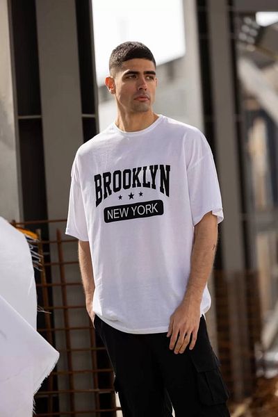 YALÇIN White Unisex Oversize Printed Crew Neck T-Shirt