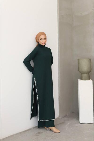 MAY MARA Women's 2-Piece Knitwear Set with Slits and Crochet