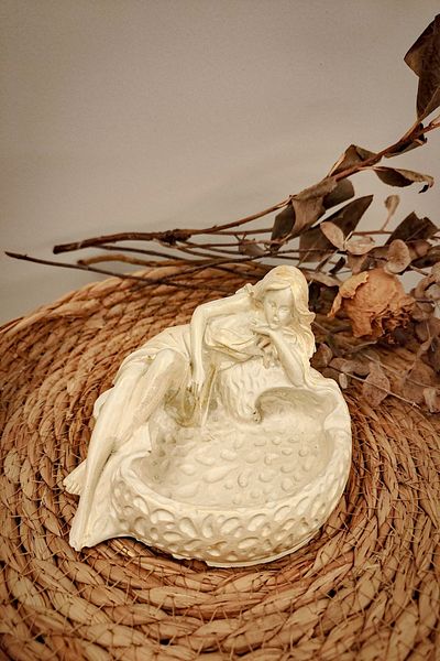 puridadesign Decorative Aphrodite Mermaid Ashtray