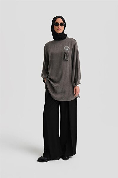 Armine Simli Çiçek Aplikeli Kupra Tunik 24k4303 Antrasit
