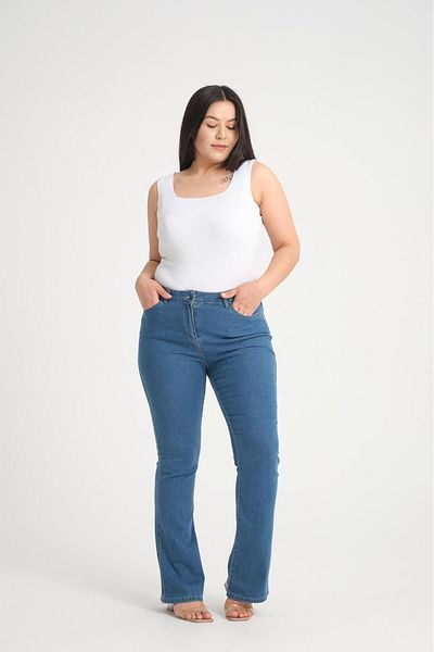 SERRA BÜYÜK BEDEN PANTALONI SPANIOLE CU PICIOARE MARE