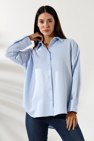 Union and Joy Cămașă de damă oversize din micro satin drapat albastru gheață