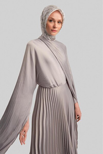 Armine فستان أسود أنيق بطيات - 24y9842