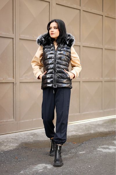 S&V TEKSTİL Women's Shiny Black Puffer Short Vest Coat