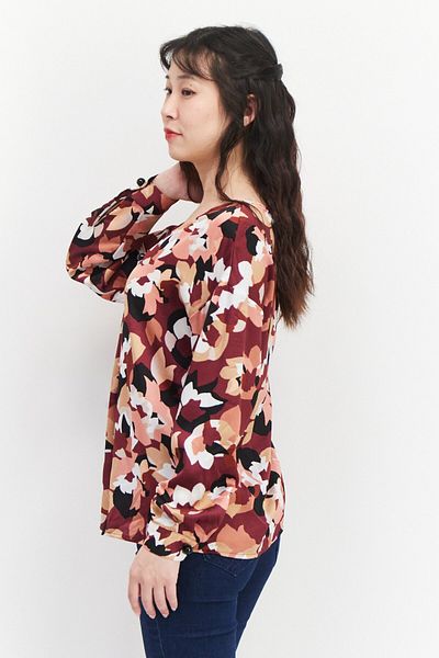 Bar III Women V Neck Long Sleeves Allover Printed Tops, Red Combo