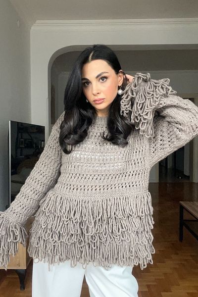 Seda Yalçın Atelier Pulover cu ciucuri din tricot din nurcă