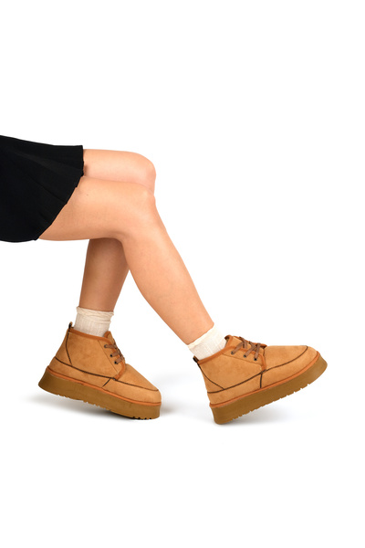 Akka Shoes Kadın Mini Süet İçi Kürklü Kalın Taban Bağcıklı Bot