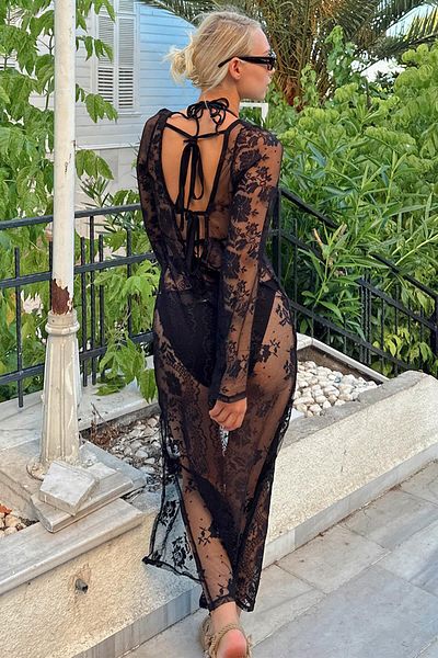 Swist Schwarzes, gemustertes Strandkleid aus Tüll mit Pareo-Rückenbindung für Damen