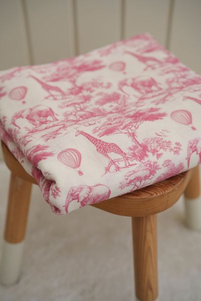 Tuğba Kuğu Printed Muslin Fabric |   Pink Safari