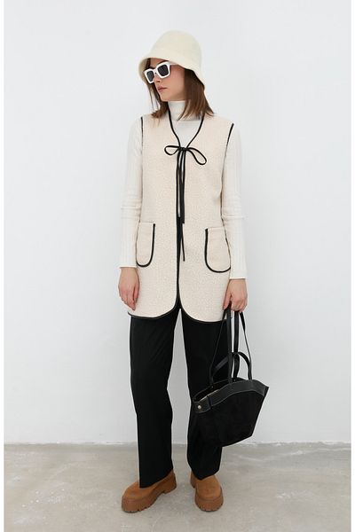 Fatma Atasoy Laced Ecru Teddy Vest