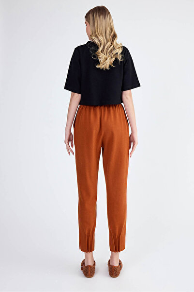 Vitrin Брюки з еластичним поясом і складками на штанинах