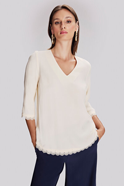 Naramaxx Dantel Detaylı Truvakar Kol Bluz