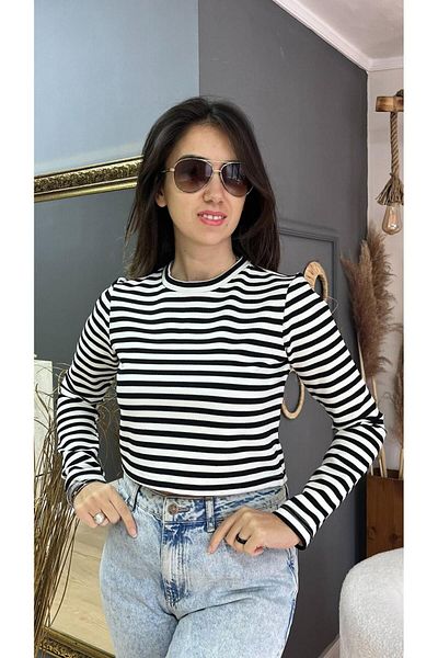 KILIÇ MODA Striped Cycling Neck Crop