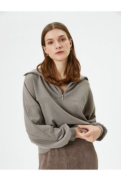 Koton Winter Pajama Top with Wide Collar and Balloon Sleeve Detail - Half Zipper