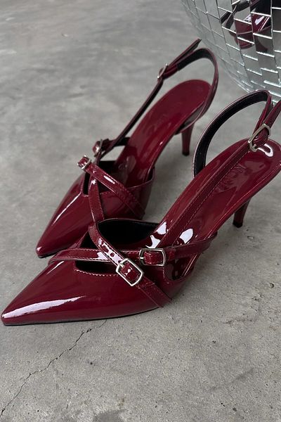 DRK FASHİON Women's Burgundy Patent Leather Buckle Detailed Thin Heeled Stiletto Shoes Nope