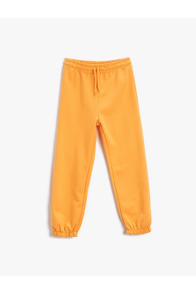 Koton Basic-Jogger-Jogginghose mit gebundener Taille