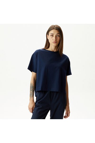 Nautica Women's Navy Blue Relaxed Fit T-Shirt