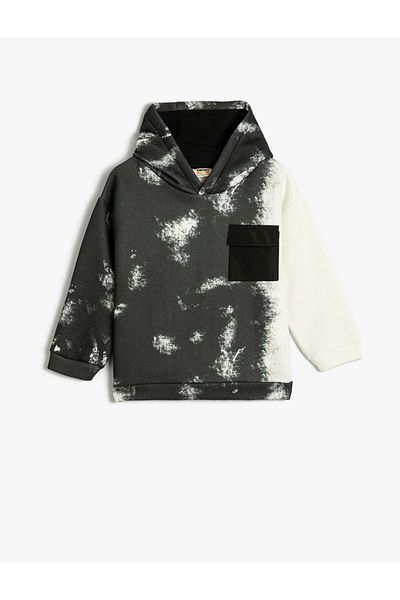 Koton Oversize Hooded Sweatshirt with Pocket Detail and Gradient Charm