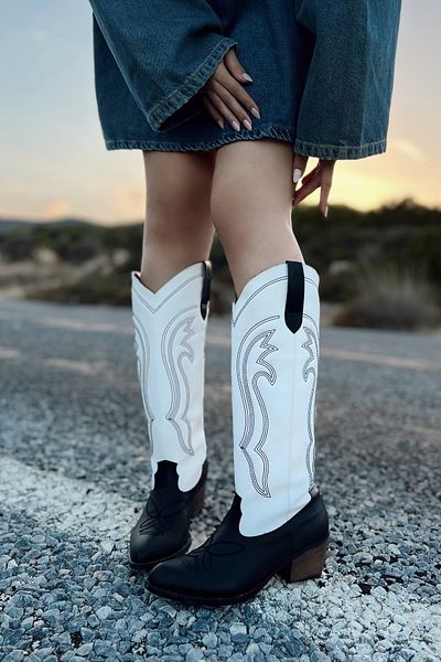 POLKA STORE Fire Embroidered Long Below the Knee Western Women's Cowboy Boots