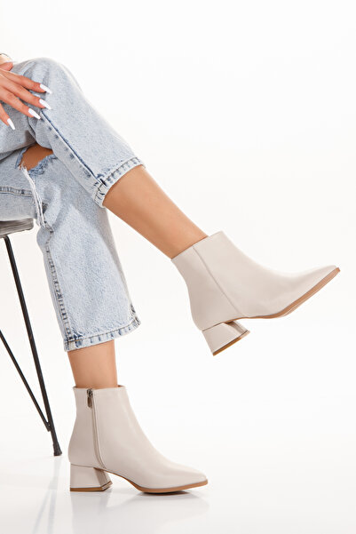 KAYRA VARDAR SHOES KADIN TOPUKLU  SİVRİ BOT AYAKKABI