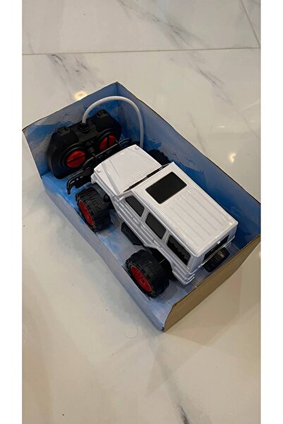 Magicway Uzaktan Kumandalı Işıklı Off Road Beyaz Jeep Full Fonksiyonlu Pilli Oyuncak Araba