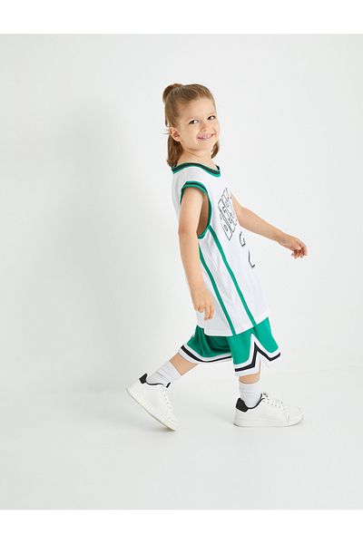 Koton Übergroße Sportshorts mit Farbblockdesign – Taschen und Bänder an der Taille
