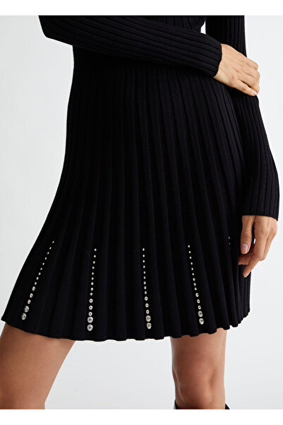 Liu Jo Kadın Dar Kesim Yuvarlak Yaka Uzun Kollu Arkası Metal Logolu Yivli Desen Siyah Elbise WF4125MS99E-22