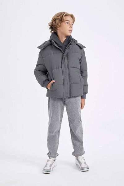 DeFacto Wasserabweisende, aufblasbare Jacke für Jungen mit Kapuze und Reißverschluss und Druckknopfverschluss, C5507a824wn